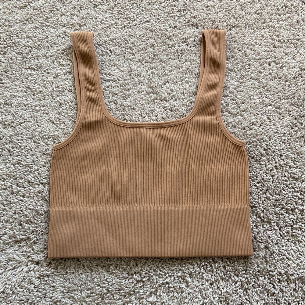 Zenana • Tan Square Neck Ribbed Seamless Crop Tank